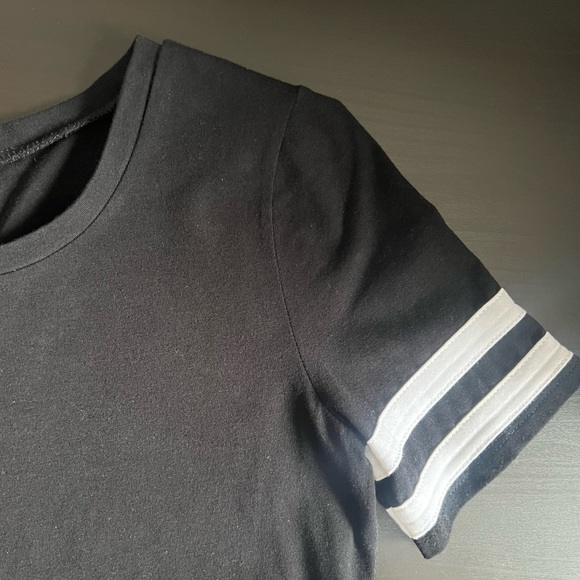 U2B URBAN PLANET | Black T-shirt Dress - Picture 4 of 4